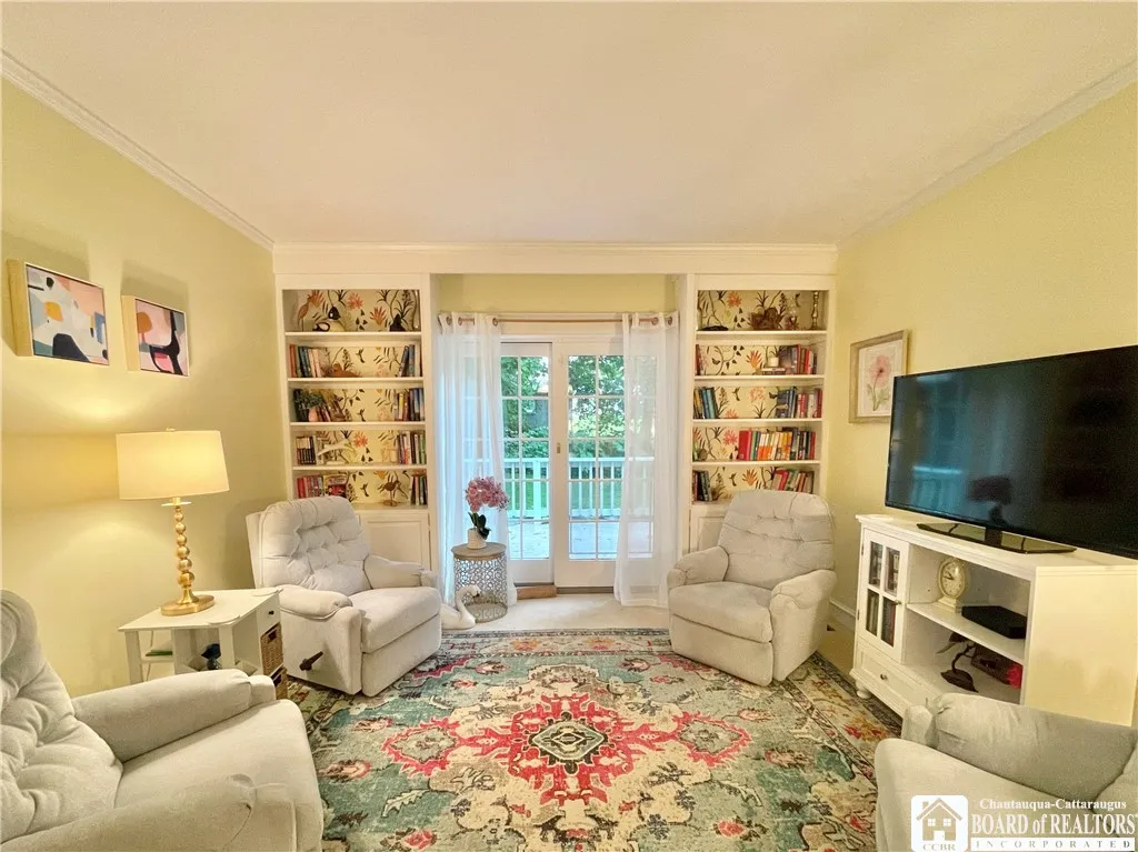 137 Weeks Street, Jamestown, New York 14701, Jamestown, New York 14701, 3 Bedrooms Bedrooms, 9 Rooms Rooms,2 BathroomsBathrooms,Residential,Closed,137 Weeks Street, Jamestown, New York 14701,0,R1606717