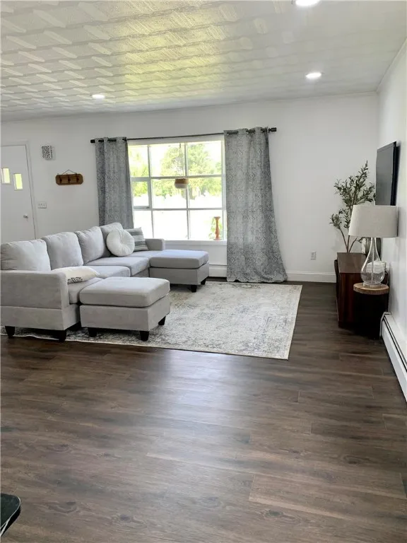 438 Hillview Avenue, Southport, New York 14904, Southport, New York 14904, 4 Bedrooms Bedrooms, 8 Rooms Rooms,2 BathroomsBathrooms,Residential,For Sale,438 Hillview Avenue, Southport, New York 14904,R1611269