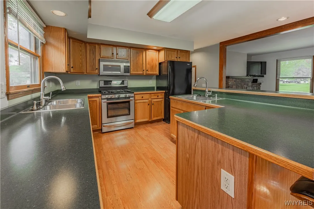 8 Casewood Drive, Wilson, New York 14172, Wilson, New York 14172, 3 Bedrooms Bedrooms, 8 Rooms Rooms,2 BathroomsBathrooms,Residential,Closed,8 Casewood Drive, Wilson, New York 14172,B1611250