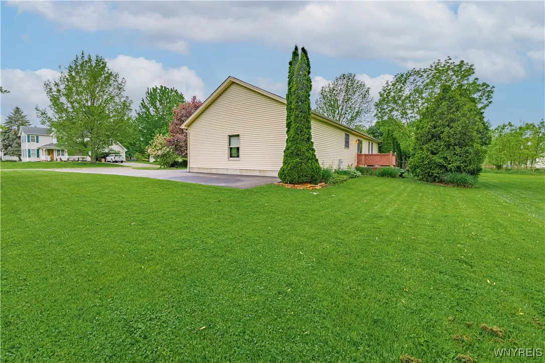 8 Casewood Drive, Wilson, New York 14172, Wilson, New York 14172, 3 Bedrooms Bedrooms, 8 Rooms Rooms,2 BathroomsBathrooms,Residential,Closed,8 Casewood Drive, Wilson, New York 14172,B1611250
