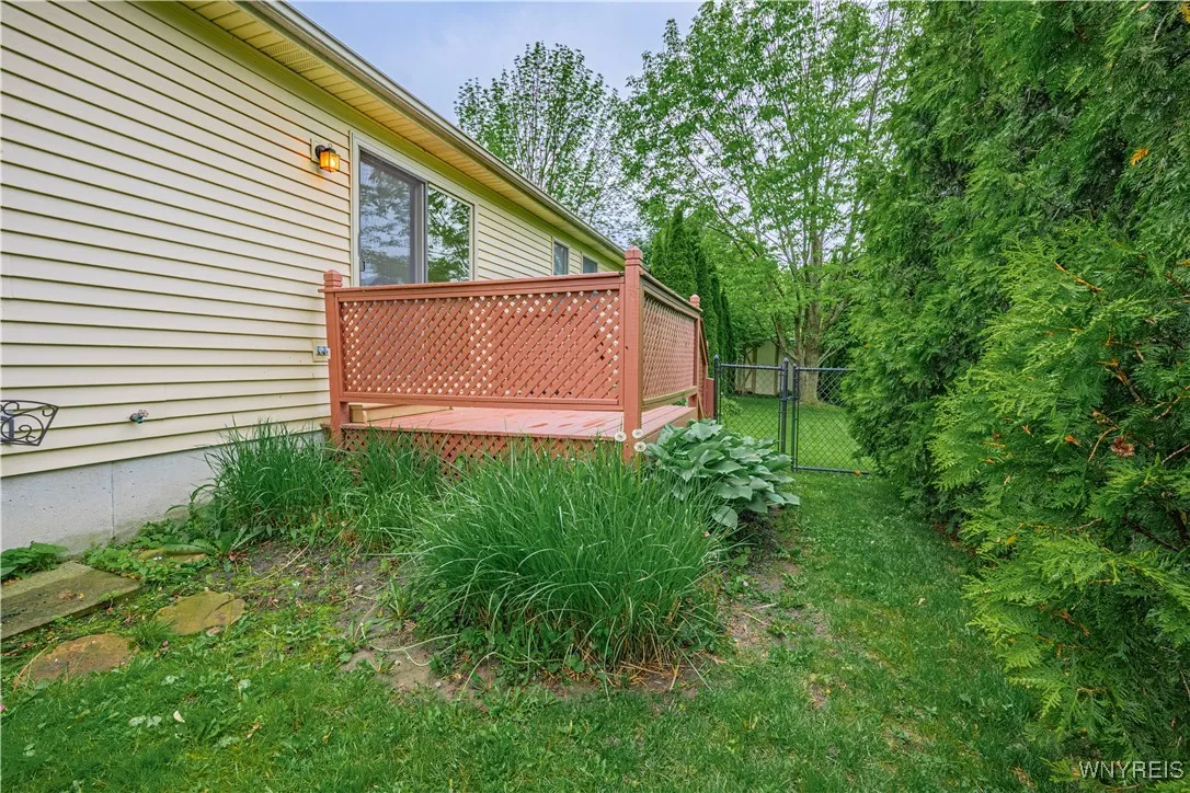8 Casewood Drive, Wilson, New York 14172, Wilson, New York 14172, 3 Bedrooms Bedrooms, 8 Rooms Rooms,2 BathroomsBathrooms,Residential,Closed,8 Casewood Drive, Wilson, New York 14172,B1611250
