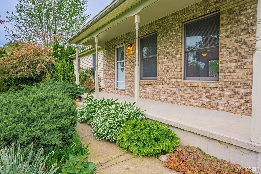 8 Casewood Drive, Wilson, New York 14172, Wilson, New York 14172, 3 Bedrooms Bedrooms, 8 Rooms Rooms,2 BathroomsBathrooms,Residential,Closed,8 Casewood Drive, Wilson, New York 14172,B1611250