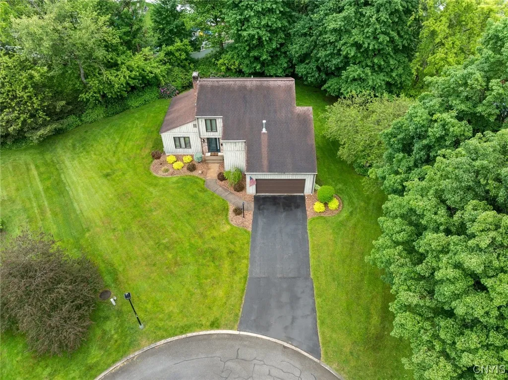 105 Bayberry Court, Rome-inside, New York 13440, Rome, New York 13440, 4 Bedrooms Bedrooms, 12 Rooms Rooms,2 BathroomsBathrooms,Residential,Closed,105 Bayberry Court, Rome-inside, New York 13440,S1611147