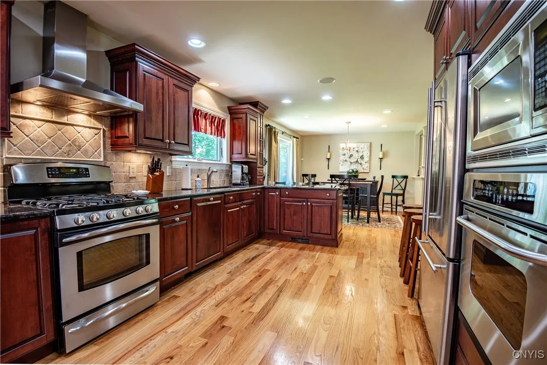 105 Bayberry Court, Rome-inside, New York 13440, Rome, New York 13440, 4 Bedrooms Bedrooms, 12 Rooms Rooms,2 BathroomsBathrooms,Residential,Closed,105 Bayberry Court, Rome-inside, New York 13440,S1611147