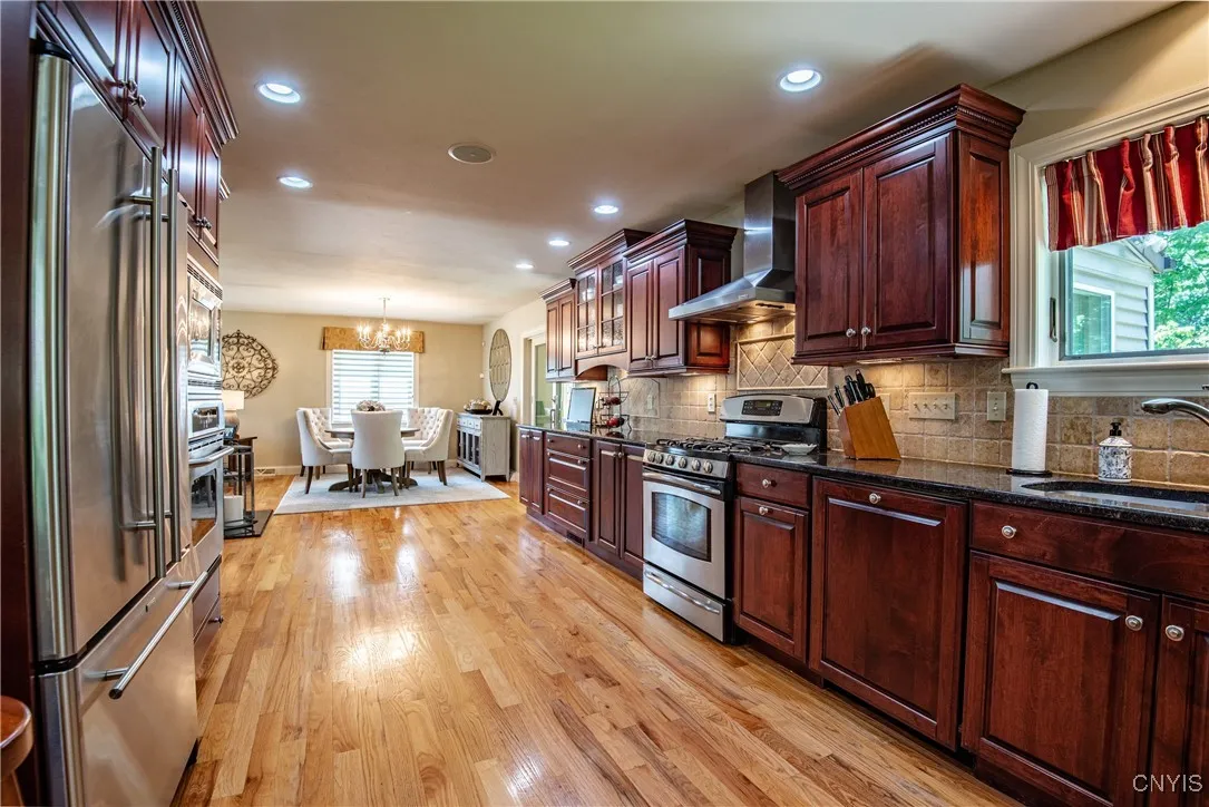 105 Bayberry Court, Rome-inside, New York 13440, Rome, New York 13440, 4 Bedrooms Bedrooms, 12 Rooms Rooms,2 BathroomsBathrooms,Residential,Closed,105 Bayberry Court, Rome-inside, New York 13440,S1611147