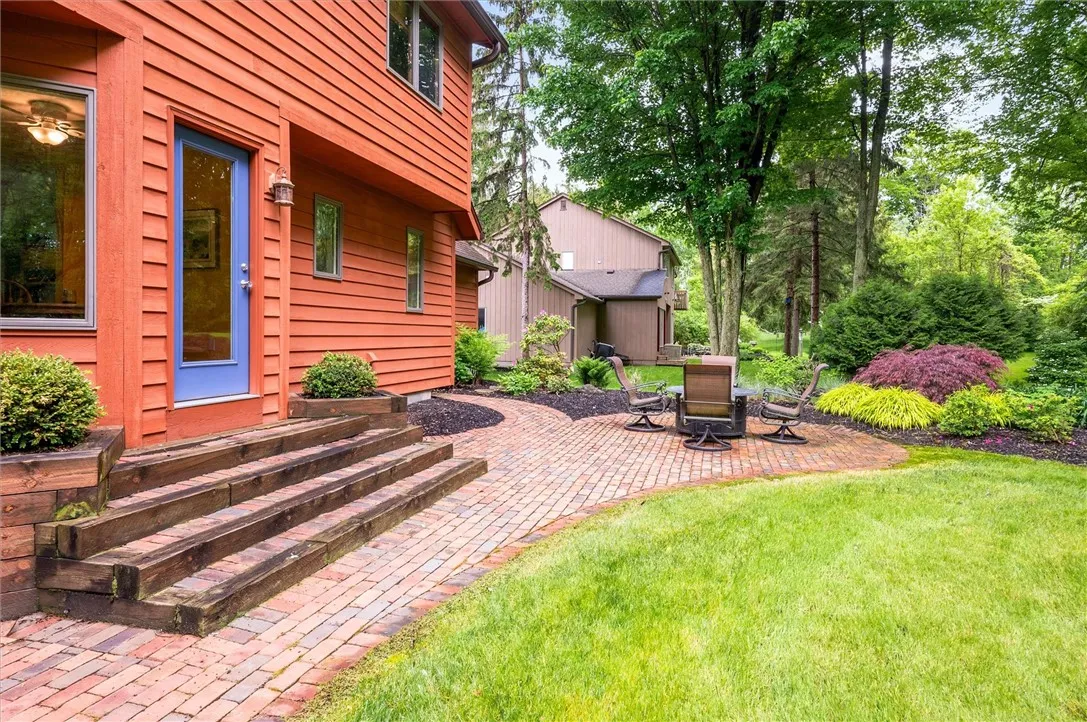 41 Pond Valley Circle, Penfield, New York 14526, Penfield, New York 14526, 3 Bedrooms Bedrooms, 7 Rooms Rooms,2 BathroomsBathrooms,Residential,Closed,41 Pond Valley Circle, Penfield, New York 14526,R1609501