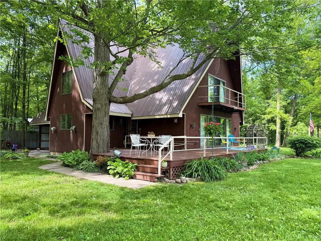 1476 Grange Hall Road, Junius, New York 14532, Junius, New York 14532, 3 Bedrooms Bedrooms, 7 Rooms Rooms,2 BathroomsBathrooms,Residential,Closed,1476 Grange Hall Road, Junius, New York 14532,0,R1609014