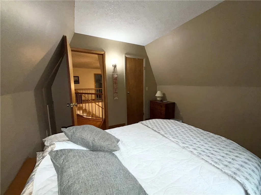 1476 Grange Hall Road, Junius, New York 14532, Junius, New York 14532, 3 Bedrooms Bedrooms, 7 Rooms Rooms,2 BathroomsBathrooms,Residential,Closed,1476 Grange Hall Road, Junius, New York 14532,0,R1609014