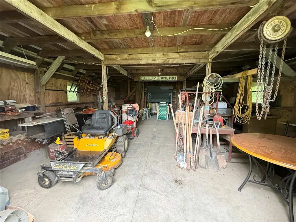 1476 Grange Hall Road, Junius, New York 14532, Junius, New York 14532, 3 Bedrooms Bedrooms, 7 Rooms Rooms,2 BathroomsBathrooms,Residential,Closed,1476 Grange Hall Road, Junius, New York 14532,0,R1609014