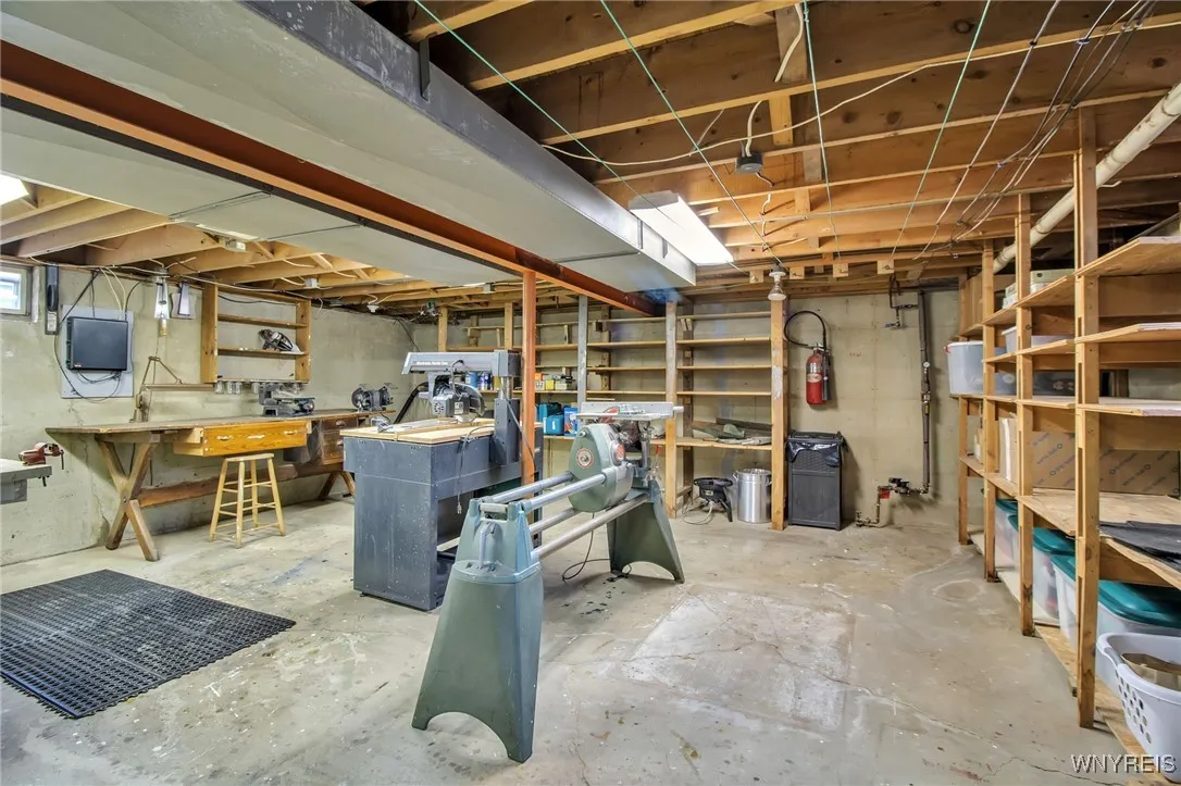 187 Hi View Terrace, West Seneca, New York 14224, West Seneca, New York 14224, 3 Bedrooms Bedrooms, 7 Rooms Rooms,1 BathroomBathrooms,Residential,Closed,187 Hi View Terrace, West Seneca, New York 14224,B1611234