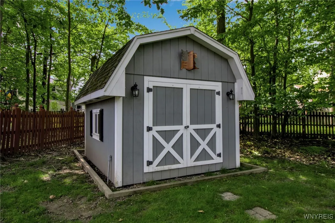 187 Hi View Terrace, West Seneca, New York 14224, West Seneca, New York 14224, 3 Bedrooms Bedrooms, 7 Rooms Rooms,1 BathroomBathrooms,Residential,Closed,187 Hi View Terrace, West Seneca, New York 14224,B1611234
