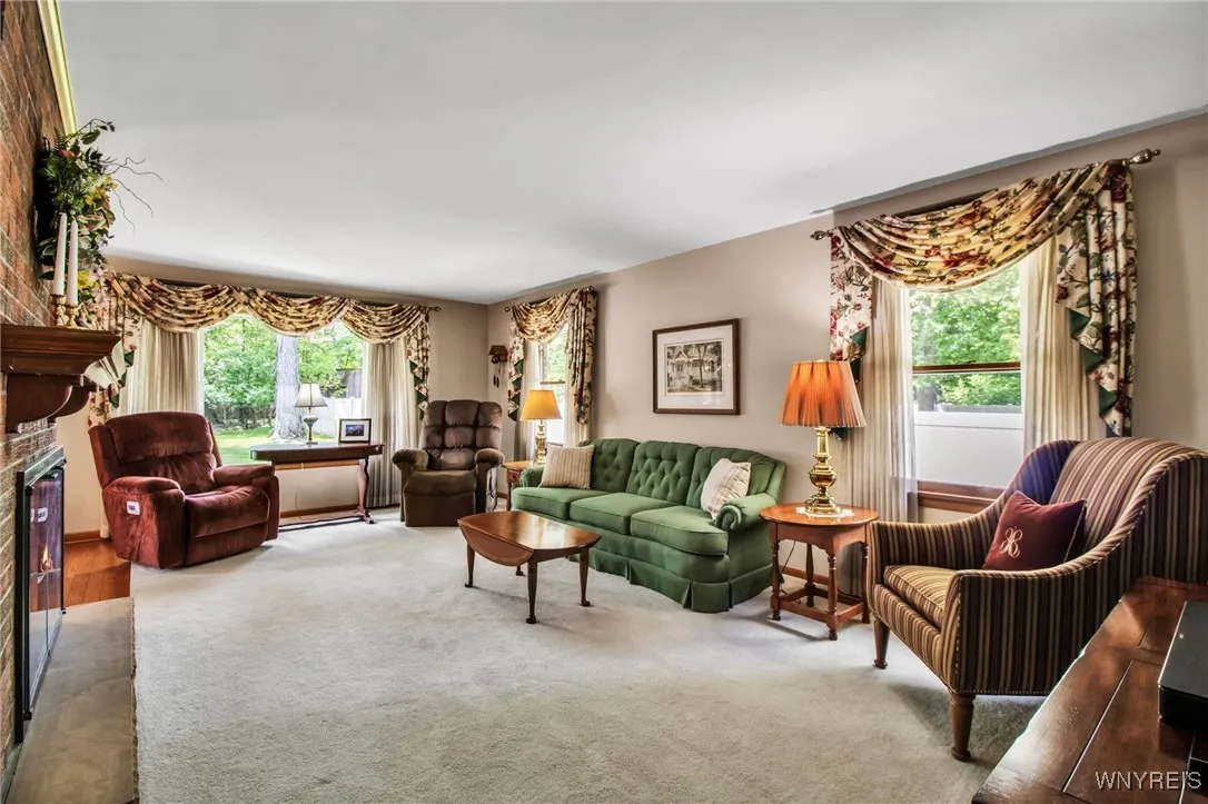 187 Hi View Terrace, West Seneca, New York 14224, West Seneca, New York 14224, 3 Bedrooms Bedrooms, 7 Rooms Rooms,1 BathroomBathrooms,Residential,Closed,187 Hi View Terrace, West Seneca, New York 14224,B1611234