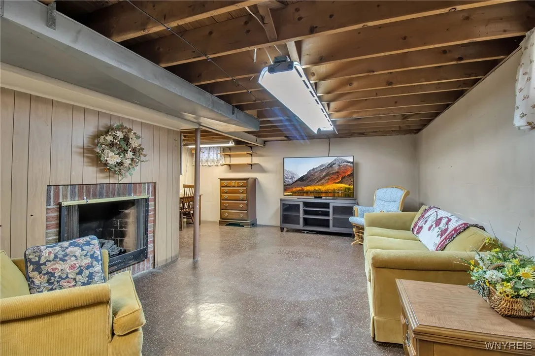 187 Hi View Terrace, West Seneca, New York 14224, West Seneca, New York 14224, 3 Bedrooms Bedrooms, 7 Rooms Rooms,1 BathroomBathrooms,Residential,Closed,187 Hi View Terrace, West Seneca, New York 14224,B1611234