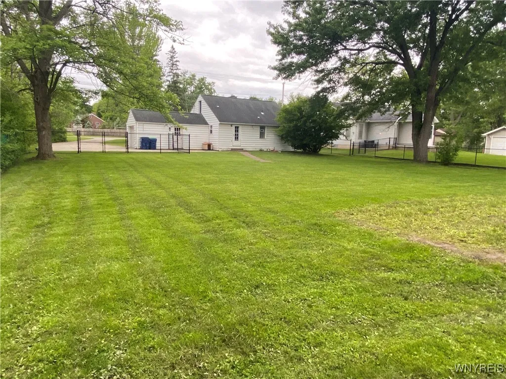 5780 Sheridan Drive, Amherst, New York 14221, Amherst, New York 14221, 3 Bedrooms Bedrooms, 6 Rooms Rooms,1 BathroomBathrooms,Residential,Closed,5780 Sheridan Drive, Amherst, New York 14221,B1611388