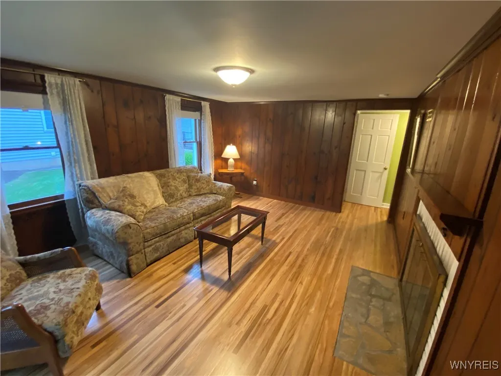 5780 Sheridan Drive, Amherst, New York 14221, Amherst, New York 14221, 3 Bedrooms Bedrooms, 6 Rooms Rooms,1 BathroomBathrooms,Residential,Closed,5780 Sheridan Drive, Amherst, New York 14221,B1611388
