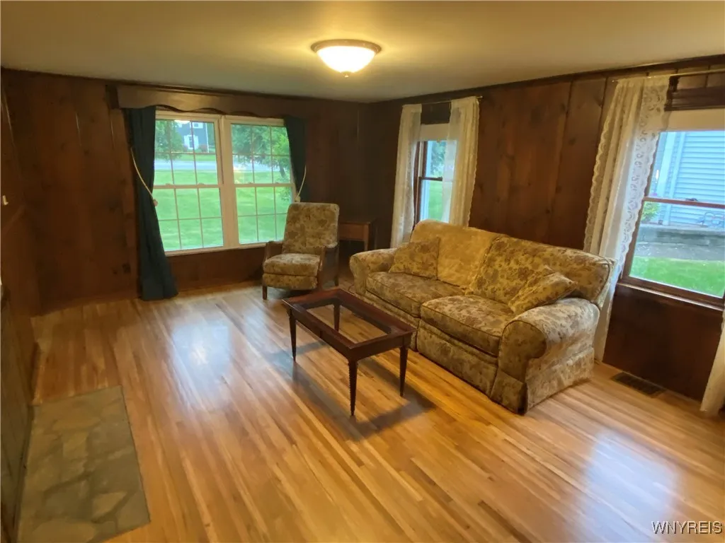 5780 Sheridan Drive, Amherst, New York 14221, Amherst, New York 14221, 3 Bedrooms Bedrooms, 6 Rooms Rooms,1 BathroomBathrooms,Residential,Closed,5780 Sheridan Drive, Amherst, New York 14221,B1611388