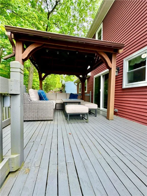 7 Overbrook Drive, Owego, New York 13732, Owego, New York 13732, 3 Bedrooms Bedrooms, 9 Rooms Rooms,1 BathroomBathrooms,Residential,Closed,7 Overbrook Drive, Owego, New York 13732,R1605882
