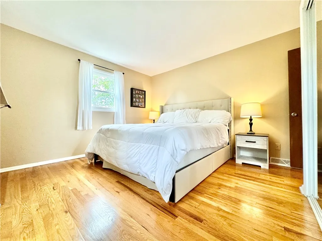7 Overbrook Drive, Owego, New York 13732, Owego, New York 13732, 3 Bedrooms Bedrooms, 9 Rooms Rooms,1 BathroomBathrooms,Residential,Closed,7 Overbrook Drive, Owego, New York 13732,R1605882
