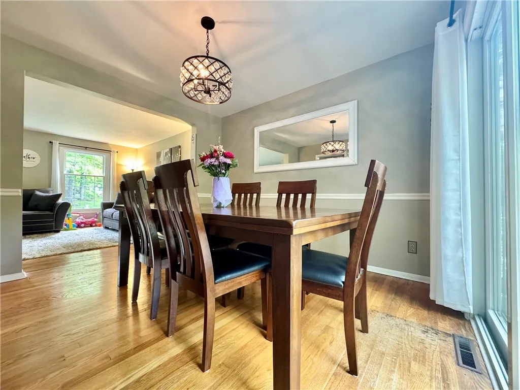 7 Overbrook Drive, Owego, New York 13732, Owego, New York 13732, 3 Bedrooms Bedrooms, 9 Rooms Rooms,1 BathroomBathrooms,Residential,Closed,7 Overbrook Drive, Owego, New York 13732,R1605882