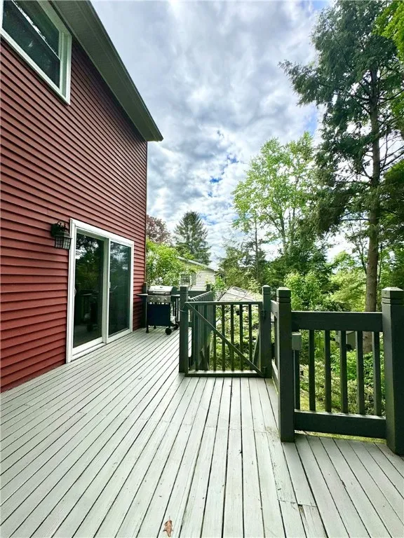 7 Overbrook Drive, Owego, New York 13732, Owego, New York 13732, 3 Bedrooms Bedrooms, 9 Rooms Rooms,1 BathroomBathrooms,Residential,Closed,7 Overbrook Drive, Owego, New York 13732,R1605882