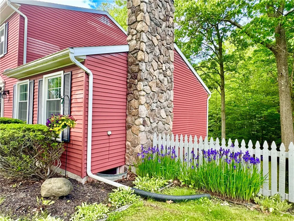 7 Overbrook Drive, Owego, New York 13732, Owego, New York 13732, 3 Bedrooms Bedrooms, 9 Rooms Rooms,1 BathroomBathrooms,Residential,Closed,7 Overbrook Drive, Owego, New York 13732,R1605882