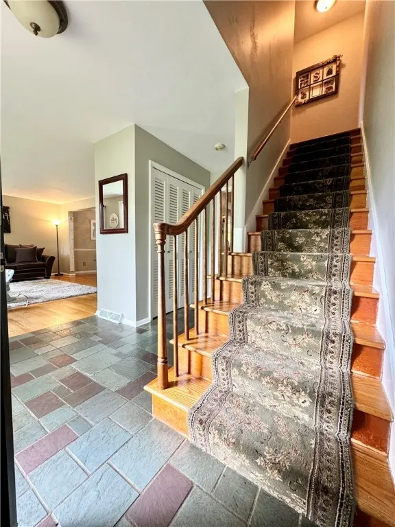 7 Overbrook Drive, Owego, New York 13732, Owego, New York 13732, 3 Bedrooms Bedrooms, 9 Rooms Rooms,1 BathroomBathrooms,Residential,Closed,7 Overbrook Drive, Owego, New York 13732,R1605882
