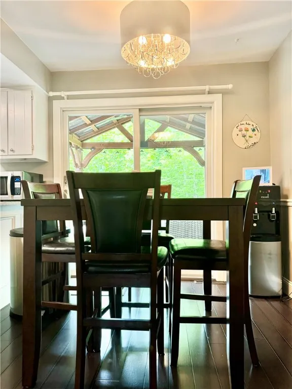 7 Overbrook Drive, Owego, New York 13732, Owego, New York 13732, 3 Bedrooms Bedrooms, 9 Rooms Rooms,1 BathroomBathrooms,Residential,Closed,7 Overbrook Drive, Owego, New York 13732,R1605882