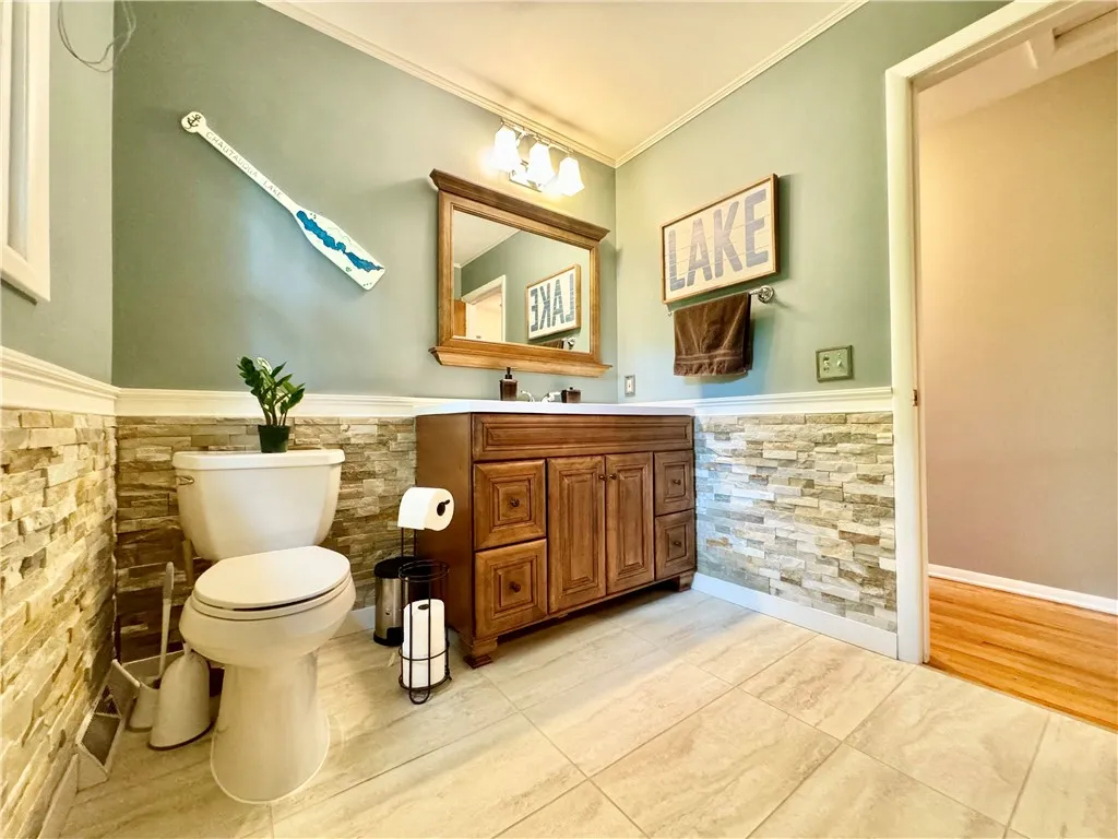 7 Overbrook Drive, Owego, New York 13732, Owego, New York 13732, 3 Bedrooms Bedrooms, 9 Rooms Rooms,1 BathroomBathrooms,Residential,Closed,7 Overbrook Drive, Owego, New York 13732,R1605882
