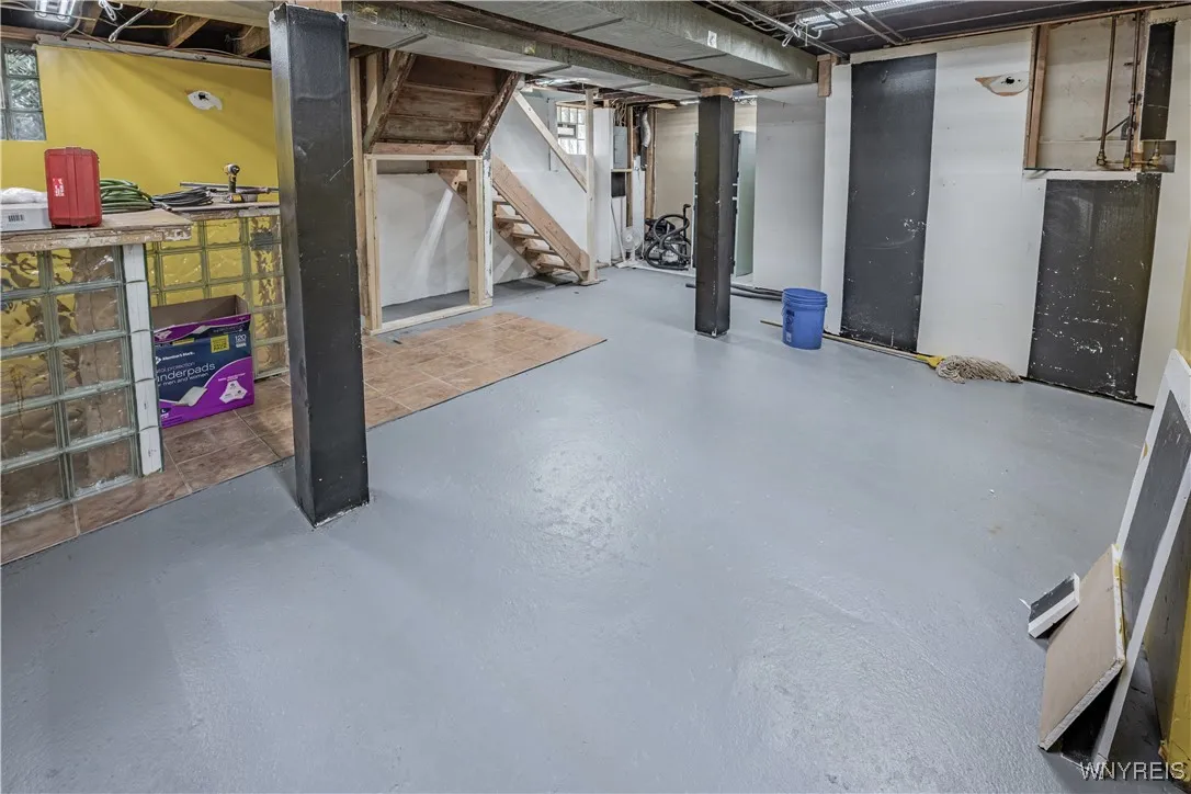 2423 Whitney Avenue, Niagara Falls, New York 14301, Niagara Falls, New York 14301, 4 Bedrooms Bedrooms, 7 Rooms Rooms,2 BathroomsBathrooms,Residential,Closed,2423 Whitney Avenue, Niagara Falls, New York 14301,B1610545