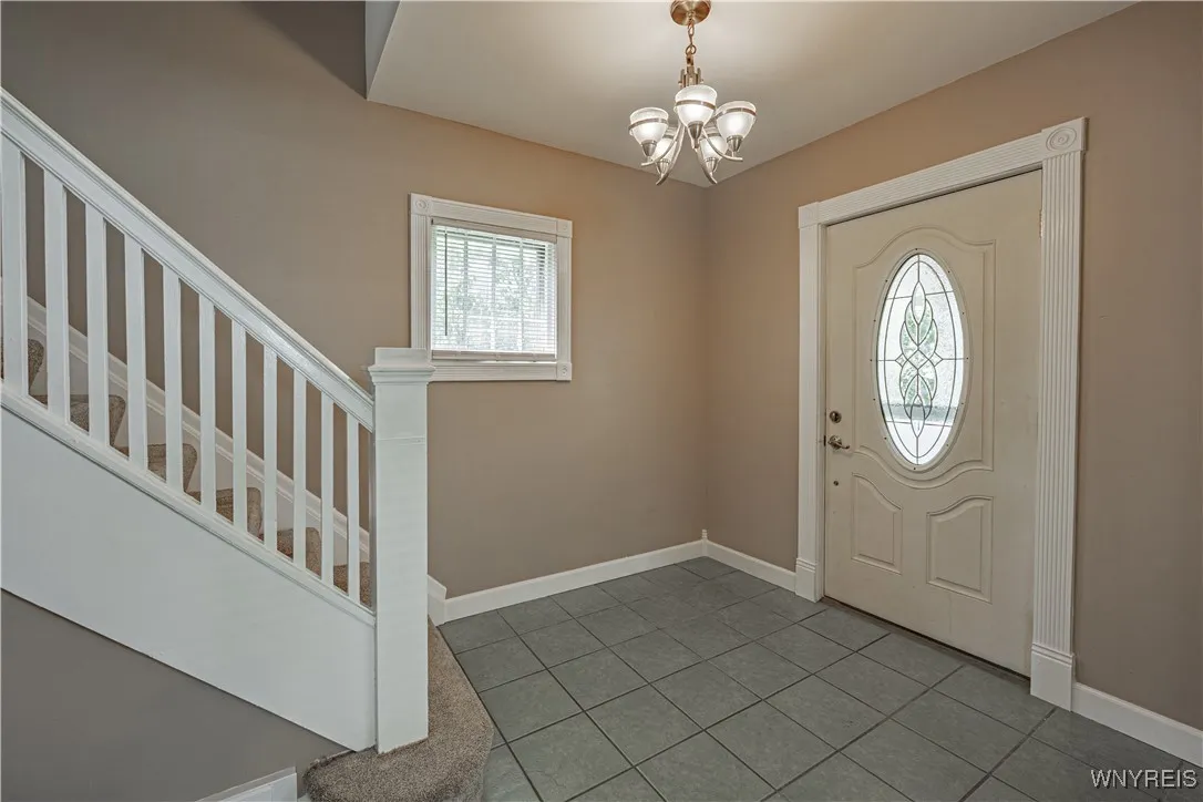 2423 Whitney Avenue, Niagara Falls, New York 14301, Niagara Falls, New York 14301, 4 Bedrooms Bedrooms, 7 Rooms Rooms,2 BathroomsBathrooms,Residential,Closed,2423 Whitney Avenue, Niagara Falls, New York 14301,B1610545