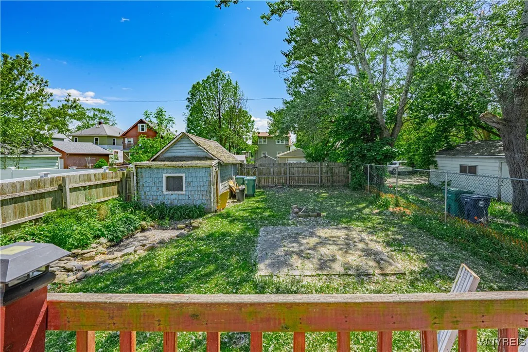 2423 Whitney Avenue, Niagara Falls, New York 14301, Niagara Falls, New York 14301, 4 Bedrooms Bedrooms, 7 Rooms Rooms,2 BathroomsBathrooms,Residential,Closed,2423 Whitney Avenue, Niagara Falls, New York 14301,B1610545