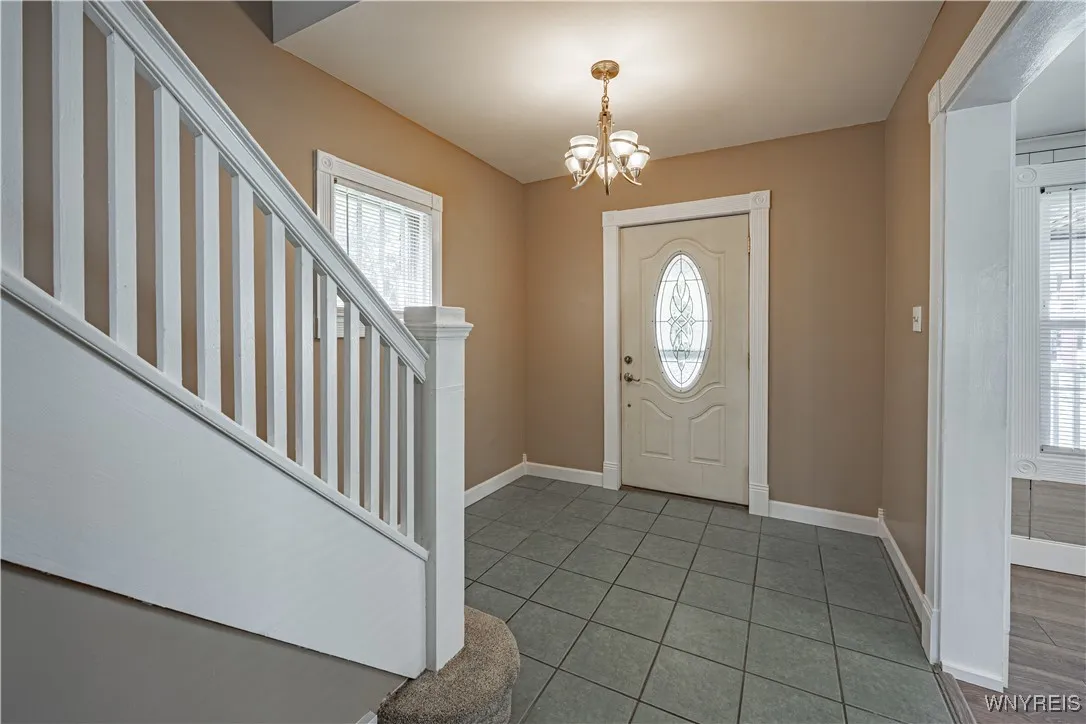 2423 Whitney Avenue, Niagara Falls, New York 14301, Niagara Falls, New York 14301, 4 Bedrooms Bedrooms, 7 Rooms Rooms,2 BathroomsBathrooms,Residential,Closed,2423 Whitney Avenue, Niagara Falls, New York 14301,B1610545