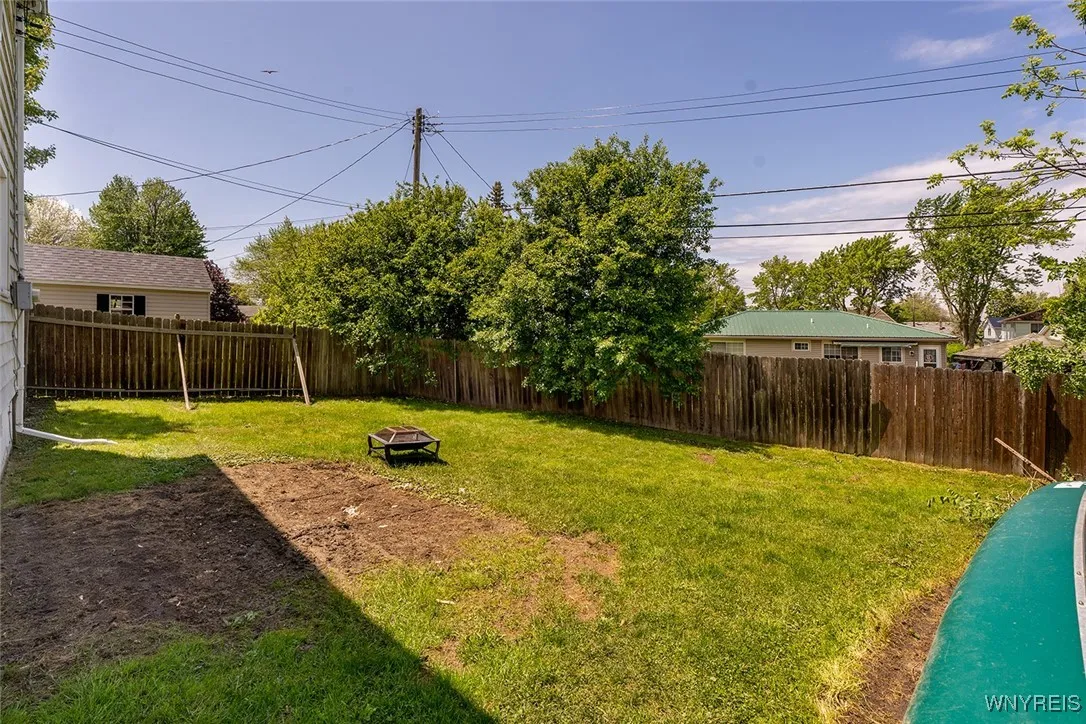 5104 Morgan Parkway, Hamburg, New York 14075, Hamburg, New York 14075, 3 Bedrooms Bedrooms, 6 Rooms Rooms,1 BathroomBathrooms,Residential,Closed,5104 Morgan Parkway, Hamburg, New York 14075,B1610498