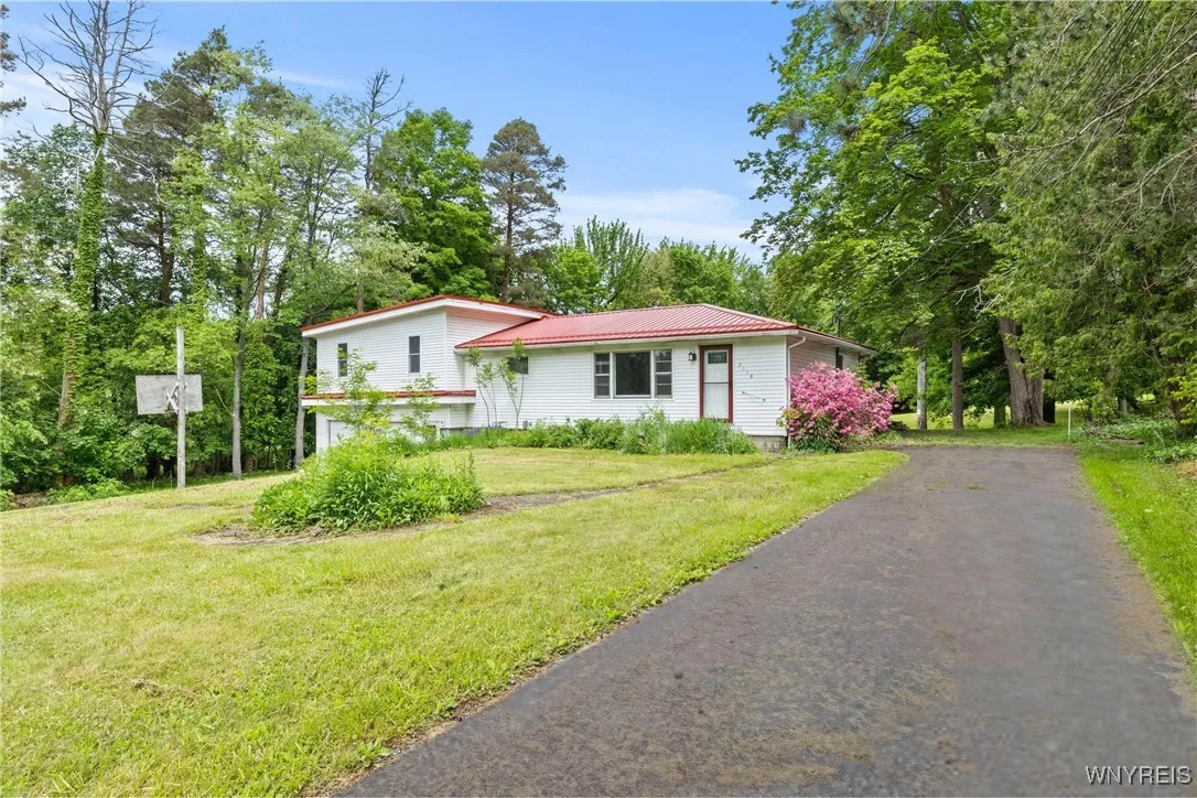 2118 Shirley Road, North Collins, New York 14111, North Collins, New York 14111, 4 Bedrooms Bedrooms, 10 Rooms Rooms,1 BathroomBathrooms,Residential,Closed,2118 Shirley Road, North Collins, New York 14111,0,B1611208