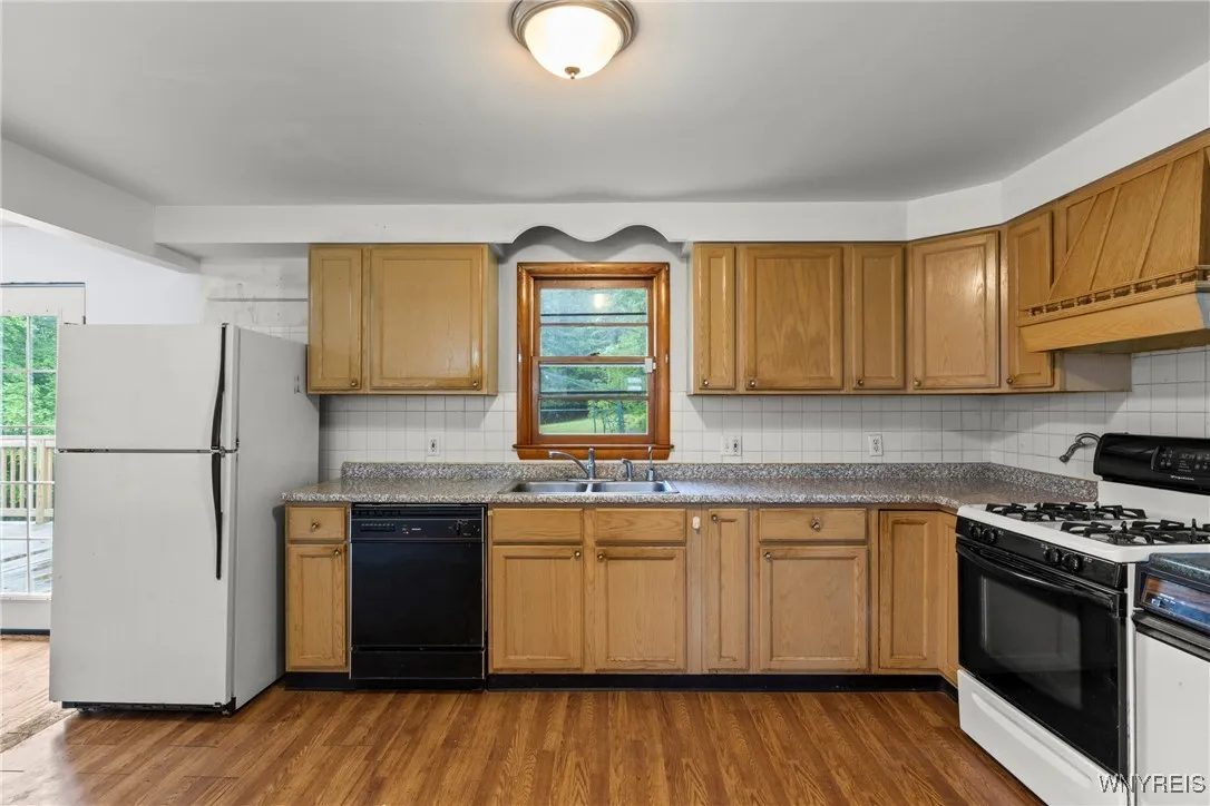 2118 Shirley Road, North Collins, New York 14111, North Collins, New York 14111, 4 Bedrooms Bedrooms, 10 Rooms Rooms,1 BathroomBathrooms,Residential,Closed,2118 Shirley Road, North Collins, New York 14111,0,B1611208