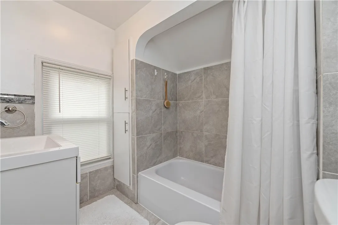293 Greeley Street, Rochester, New York 14609, Rochester, New York 14609, 3 Bedrooms Bedrooms, 7 Rooms Rooms,1 BathroomBathrooms,Residential,Closed,293 Greeley Street, Rochester, New York 14609,R1610801