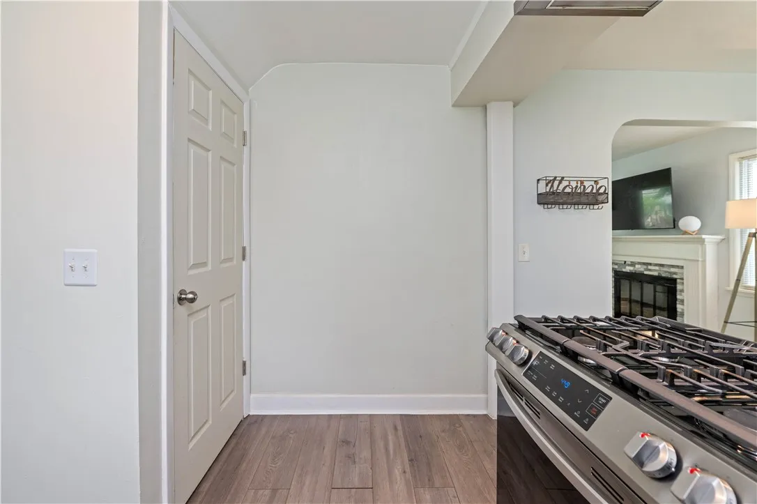 293 Greeley Street, Rochester, New York 14609, Rochester, New York 14609, 3 Bedrooms Bedrooms, 7 Rooms Rooms,1 BathroomBathrooms,Residential,Closed,293 Greeley Street, Rochester, New York 14609,R1610801