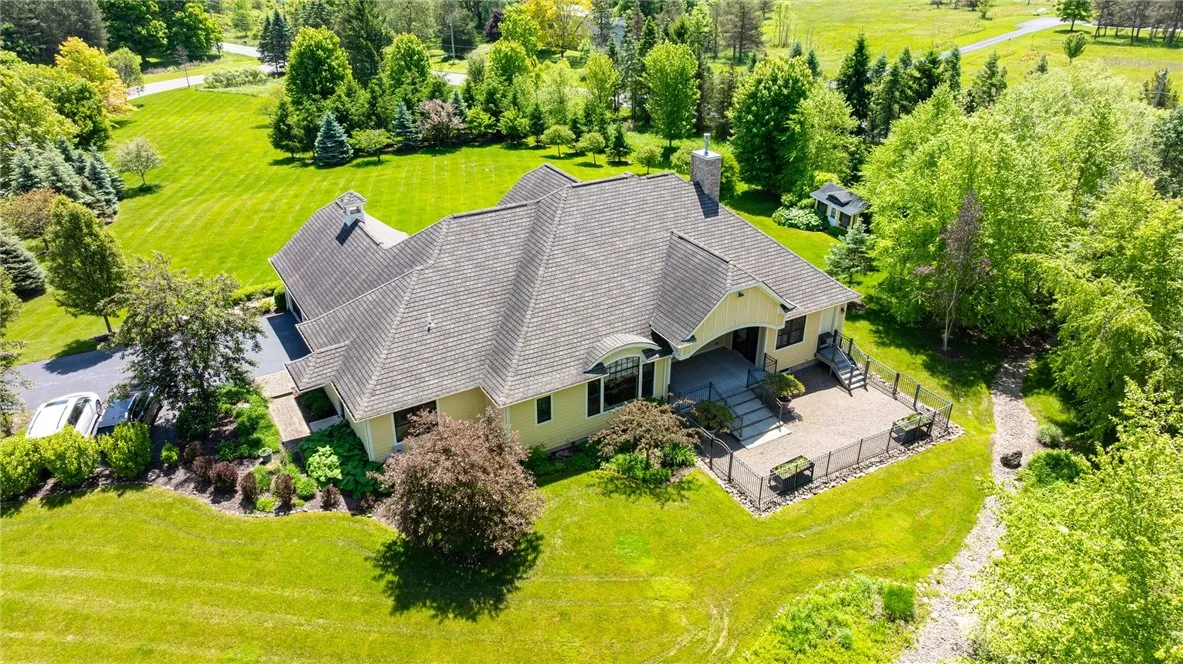 1 Holly Hill, Mendon, New York 14472, Mendon, New York 14472, 3 Bedrooms Bedrooms, 7 Rooms Rooms,2 BathroomsBathrooms,Residential,Closed,1 Holly Hill, Mendon, New York 14472,R1610911