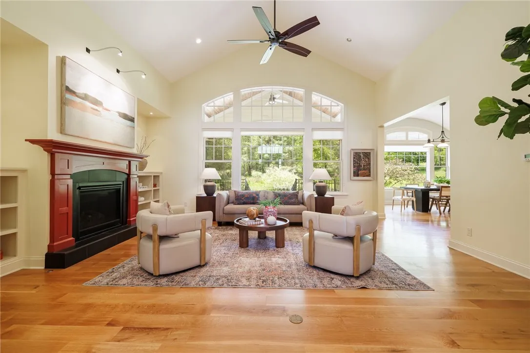 Living Room w/ Gas FP