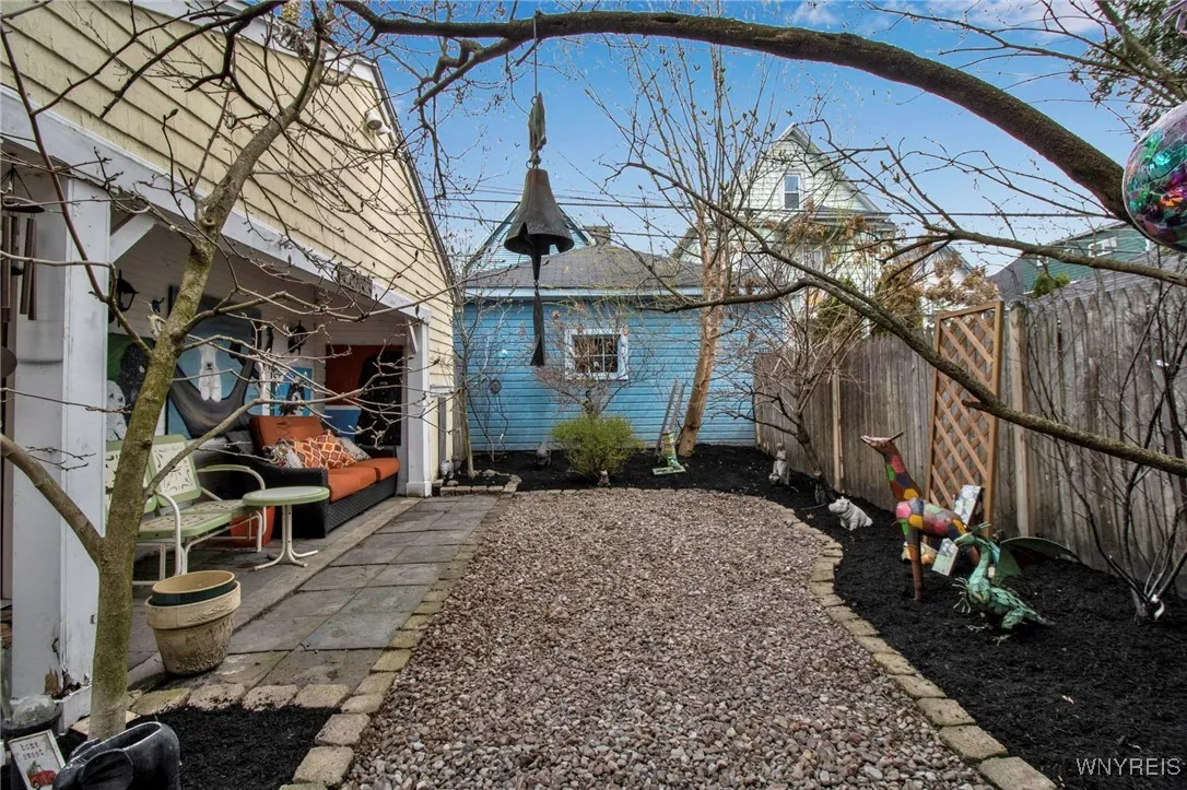 41 Saybrook Place, Buffalo, New York 14209, Buffalo, New York 14209, 4 Bedrooms Bedrooms, 9 Rooms Rooms,2 BathroomsBathrooms,Residential,Closed,41 Saybrook Place, Buffalo, New York 14209,B1611477