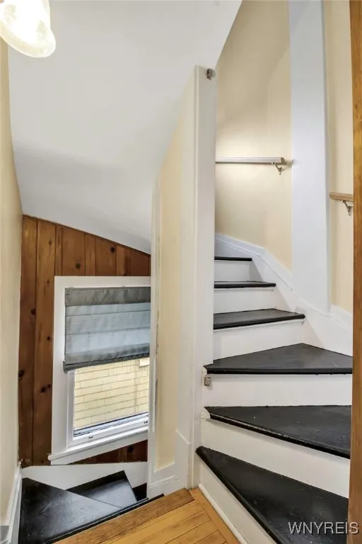 41 Saybrook Place, Buffalo, New York 14209, Buffalo, New York 14209, 4 Bedrooms Bedrooms, 9 Rooms Rooms,2 BathroomsBathrooms,Residential,Closed,41 Saybrook Place, Buffalo, New York 14209,B1611477