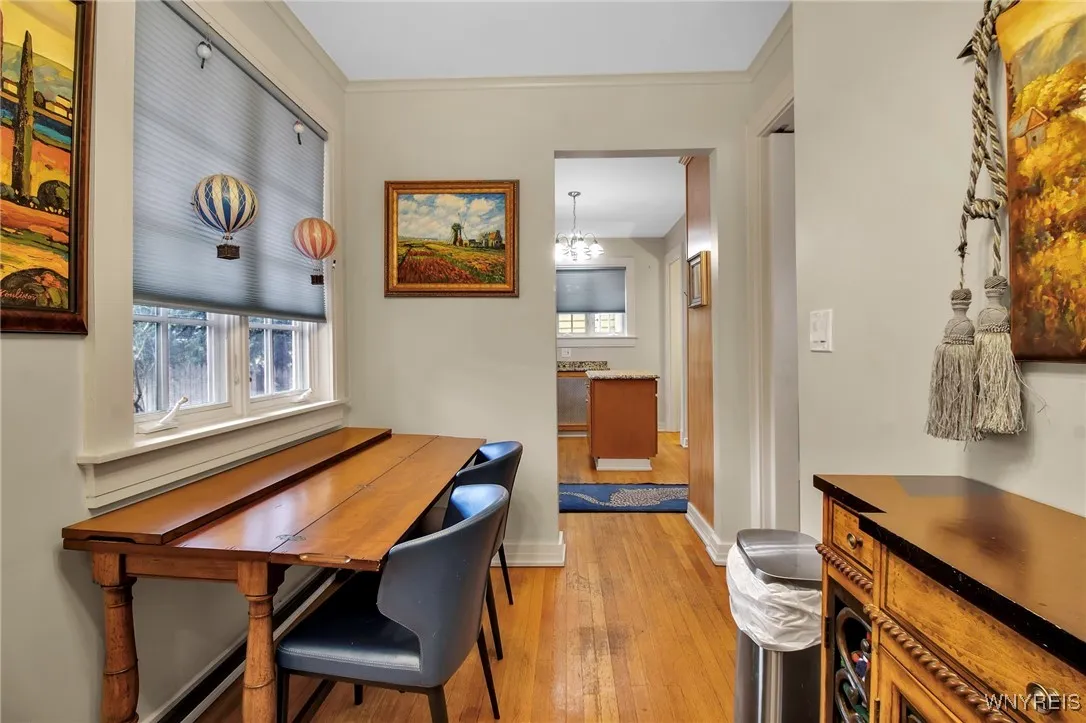41 Saybrook Place, Buffalo, New York 14209, Buffalo, New York 14209, 4 Bedrooms Bedrooms, 9 Rooms Rooms,2 BathroomsBathrooms,Residential,Closed,41 Saybrook Place, Buffalo, New York 14209,B1611477