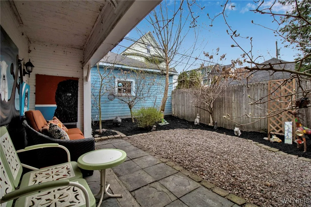 41 Saybrook Place, Buffalo, New York 14209, Buffalo, New York 14209, 4 Bedrooms Bedrooms, 9 Rooms Rooms,2 BathroomsBathrooms,Residential,Closed,41 Saybrook Place, Buffalo, New York 14209,B1611477
