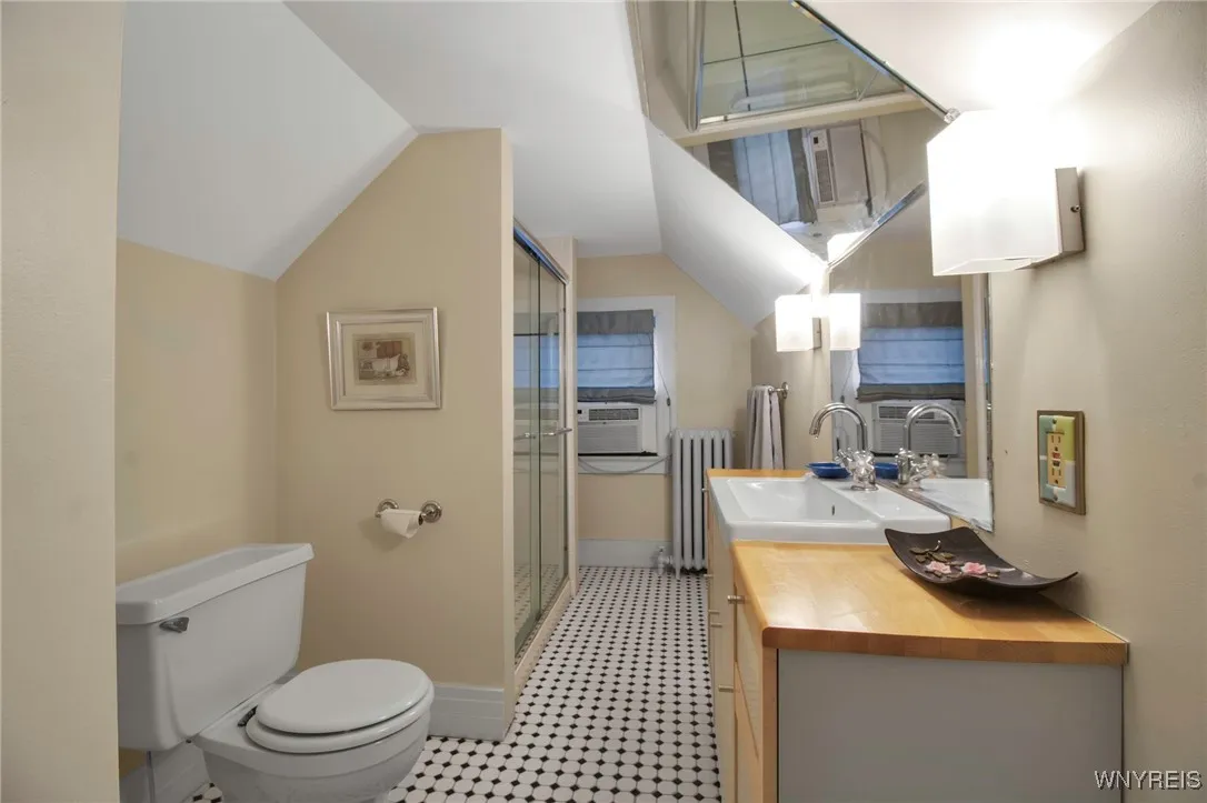 41 Saybrook Place, Buffalo, New York 14209, Buffalo, New York 14209, 4 Bedrooms Bedrooms, 9 Rooms Rooms,2 BathroomsBathrooms,Residential,Closed,41 Saybrook Place, Buffalo, New York 14209,B1611477