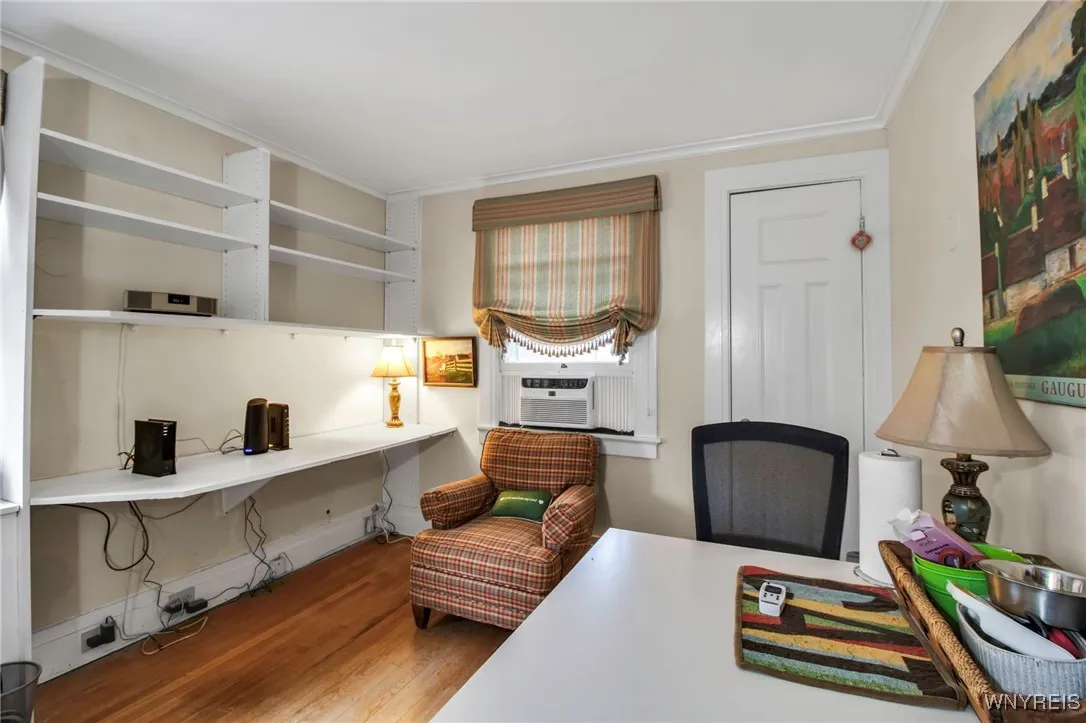 41 Saybrook Place, Buffalo, New York 14209, Buffalo, New York 14209, 4 Bedrooms Bedrooms, 9 Rooms Rooms,2 BathroomsBathrooms,Residential,Closed,41 Saybrook Place, Buffalo, New York 14209,B1611477