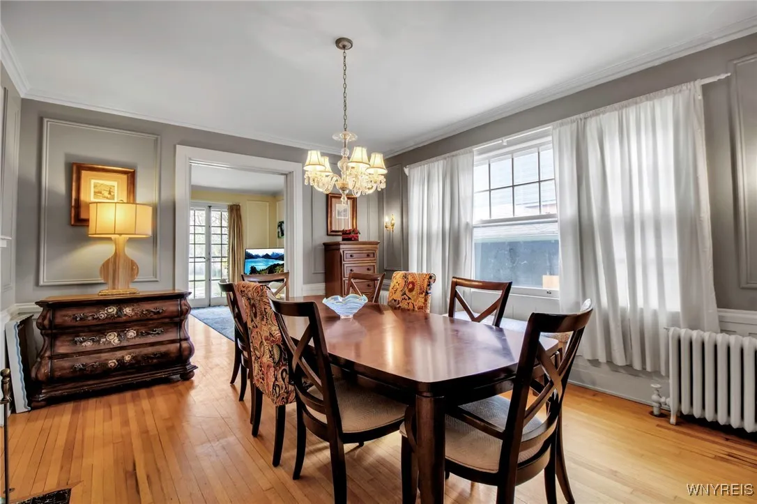 41 Saybrook Place, Buffalo, New York 14209, Buffalo, New York 14209, 4 Bedrooms Bedrooms, 9 Rooms Rooms,2 BathroomsBathrooms,Residential,Closed,41 Saybrook Place, Buffalo, New York 14209,B1611477