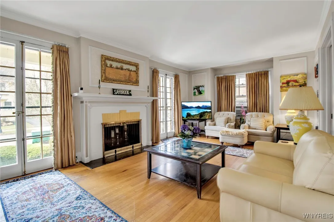 41 Saybrook Place, Buffalo, New York 14209, Buffalo, New York 14209, 4 Bedrooms Bedrooms, 9 Rooms Rooms,2 BathroomsBathrooms,Residential,Closed,41 Saybrook Place, Buffalo, New York 14209,B1611477