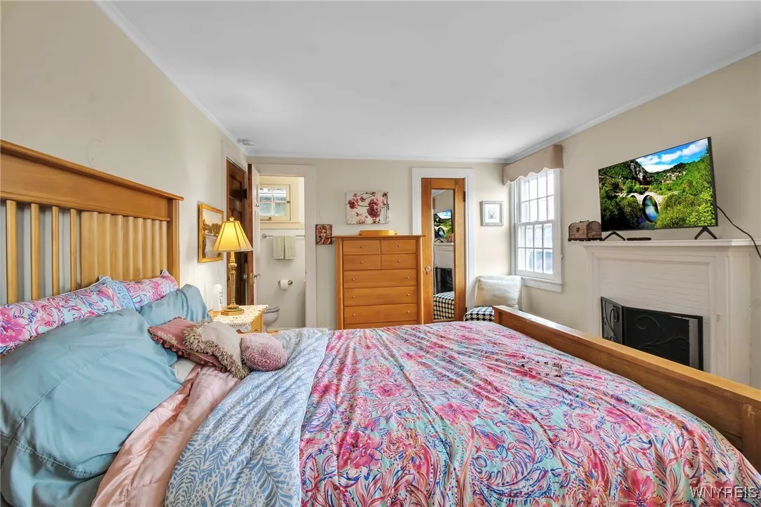 41 Saybrook Place, Buffalo, New York 14209, Buffalo, New York 14209, 4 Bedrooms Bedrooms, 9 Rooms Rooms,2 BathroomsBathrooms,Residential,Closed,41 Saybrook Place, Buffalo, New York 14209,B1611477