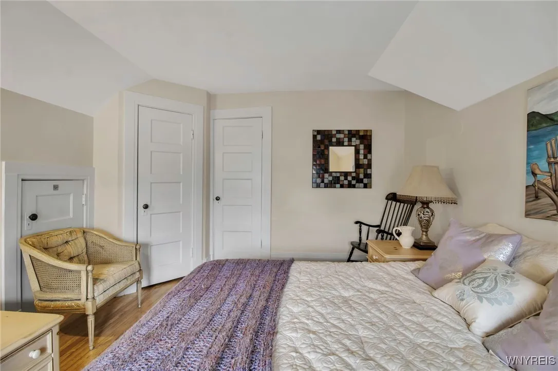 41 Saybrook Place, Buffalo, New York 14209, Buffalo, New York 14209, 4 Bedrooms Bedrooms, 9 Rooms Rooms,2 BathroomsBathrooms,Residential,Closed,41 Saybrook Place, Buffalo, New York 14209,B1611477