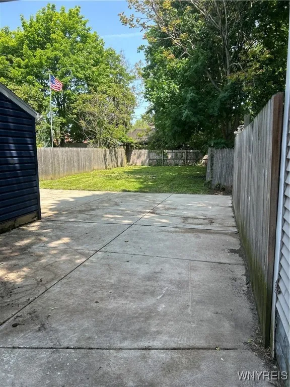 268 Miami Street, Buffalo, New York 14204, Buffalo, New York 14204, 6 Bedrooms Bedrooms, ,2 BathroomsBathrooms,Residential,Closed,268 Miami Street, Buffalo, New York 14204,0,B1611431